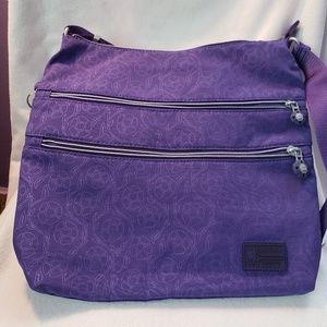 Beside-U crossbody purse